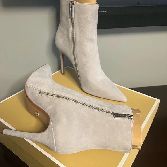 Michael Kors Keke Light Gray Suede Boots - Picture 4 of 9